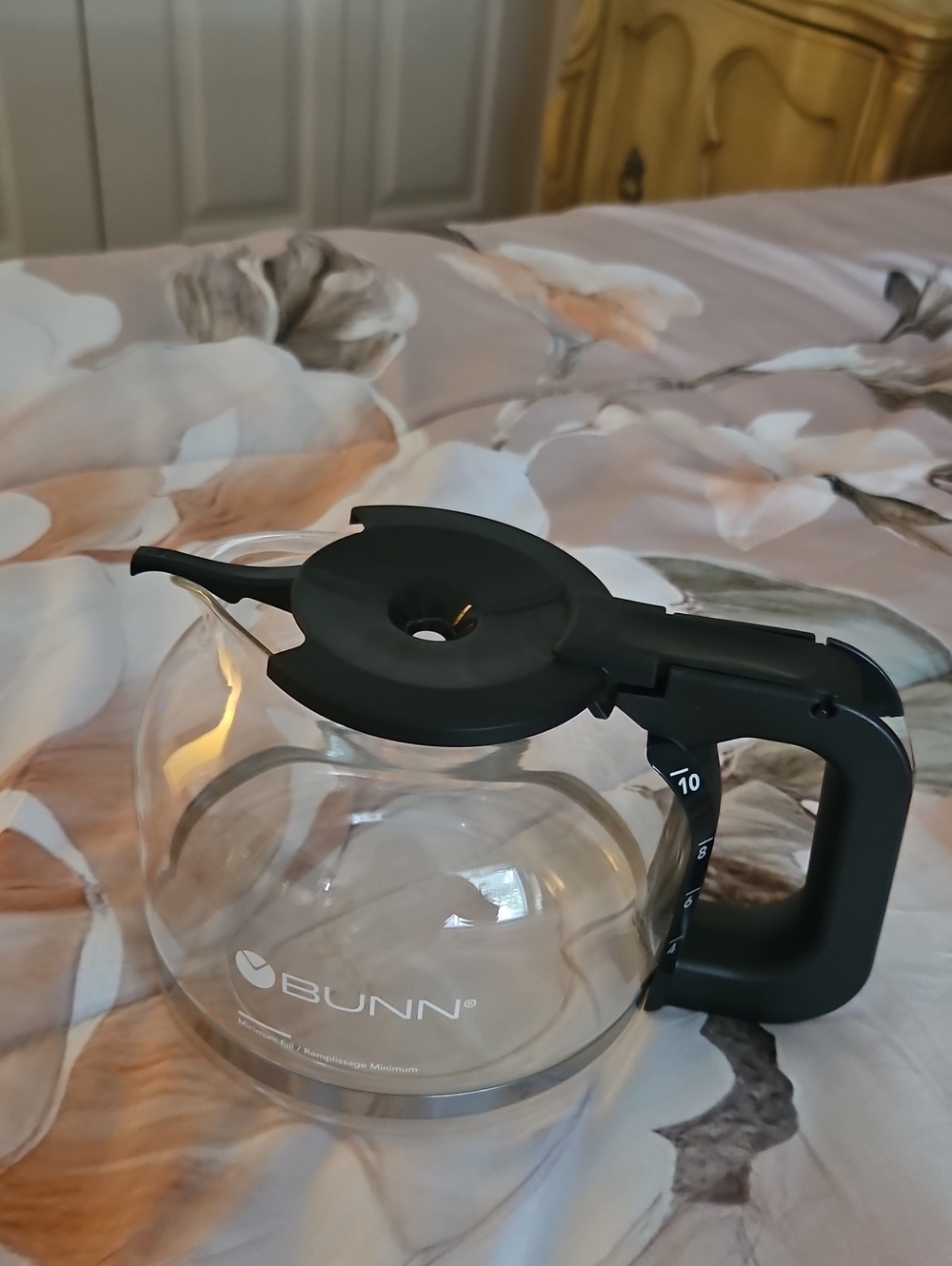 BUNN  DECANTER ASSEMBLY 10 CUP 53523-1000 gently Used Pot Replacement New 49$